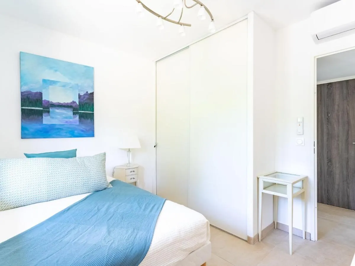 Apartment Le Clos Jardin-3 By Interhome Bormes-les-Mimosas