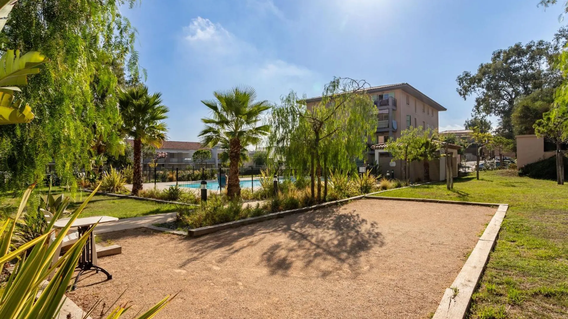 Apartment Le Clos Jardin-3 By Interhome Bormes-les-Mimosas